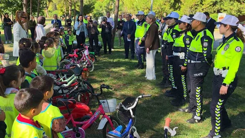 Aydın'da Minik Öğrencilere Yönelik Güvenli Trafik Eğitimi Projesi Başladı