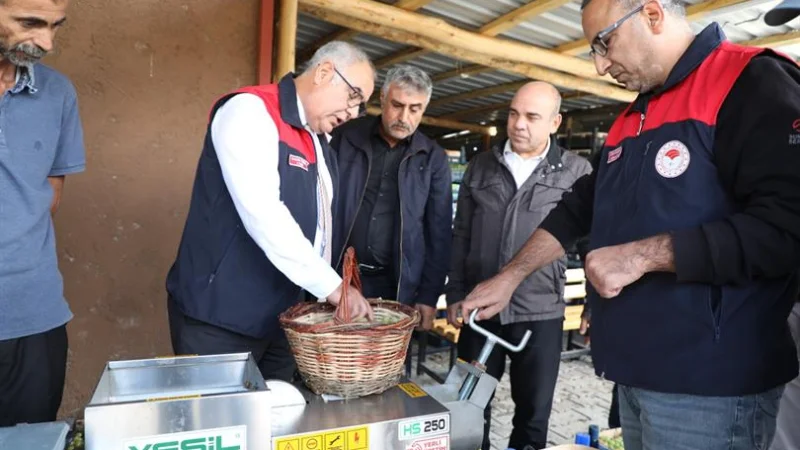 Elazığ'da Tarımsal Mekanizasyon Destekleri Sürüyor: 990 Makine Çiftçiye Ulaştı