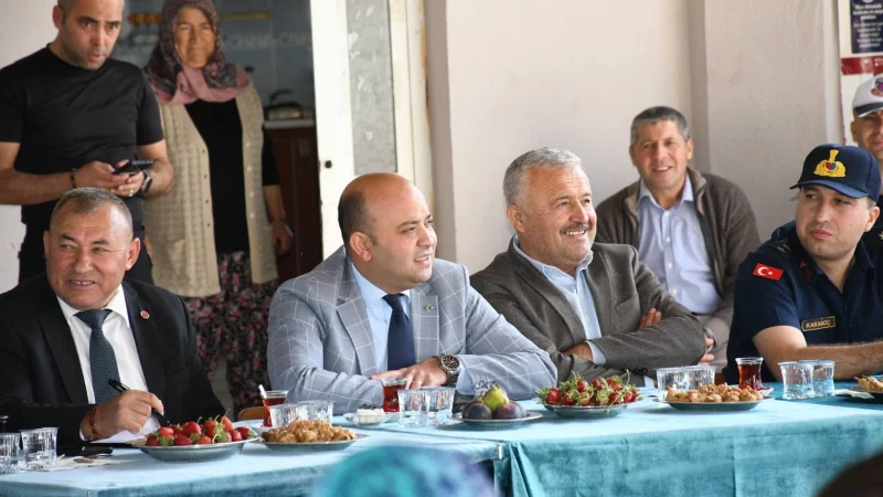Kavaklıdere Kaymakamı Cihad Karakaya Kurucuova'da Vatandaşlarla Buluştu