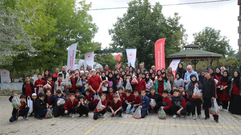 Kırıkkale'de Çocuk Tarım Akademisi'nde Hasat Heyecanı
