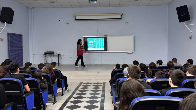 Kırklareli'de Öğrencilere 'Güvenli Dijital Yaşam' Eğitimi