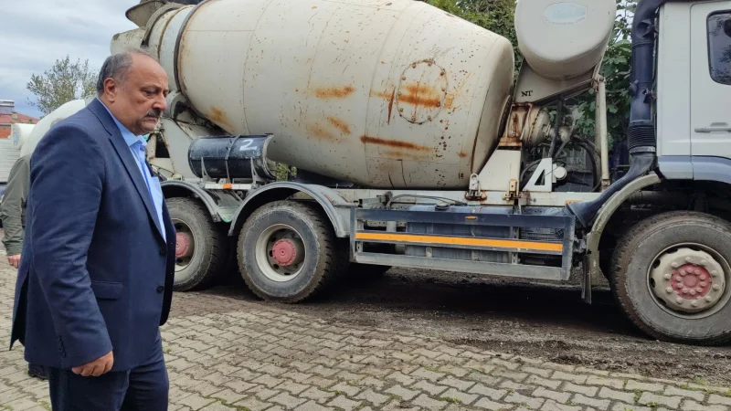 Salıpazarı'nda İki Yılda 47 Kilometre Beton Yol Tamamlandı