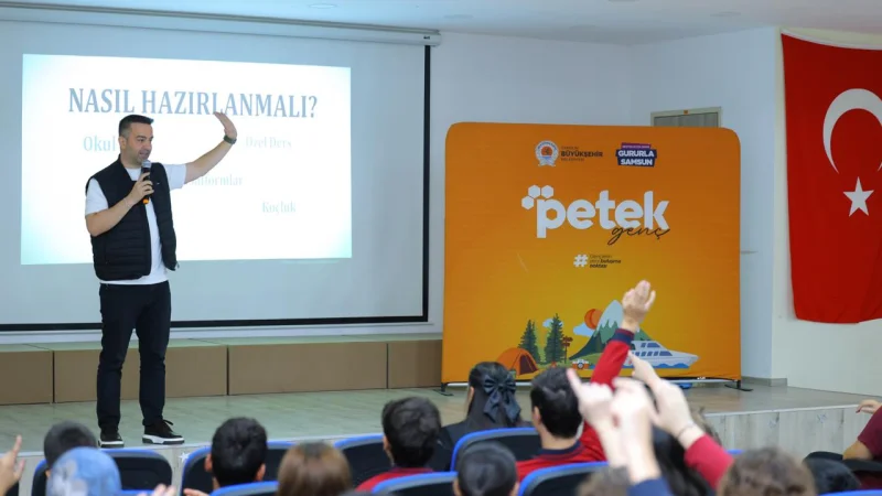 Samsun'da Öğrencilere Yönelik Petek Genç Eğitim Programları Başladı