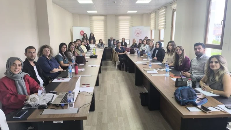 Tekirdağ'da Çocuk Koruma Kanunu Kapsamında Uzman Personel Eğitimi