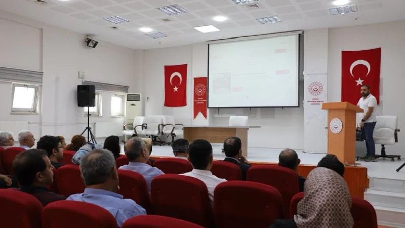 Adıyaman'da İyilik Var Gönüllülük Platformu İçin Eğitim Düzenlendi