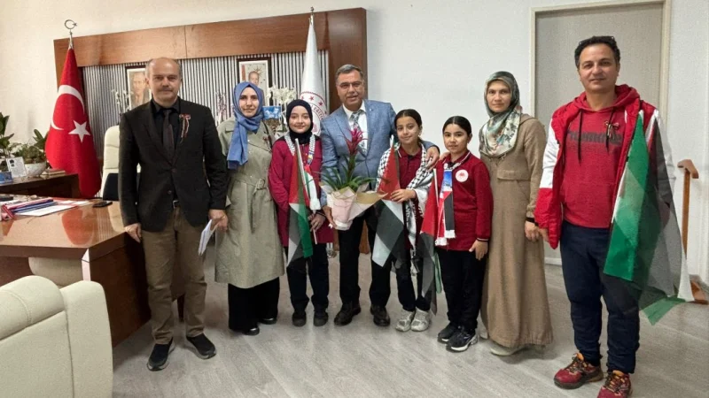 Afyonkarahisar'da Gazze Yürüyüşüne Katılan Öğrencilere Teşekkür