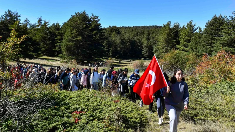 Ankara'da Üniversiteliler İçin Doğa Yürüyüşü Düzenlendi