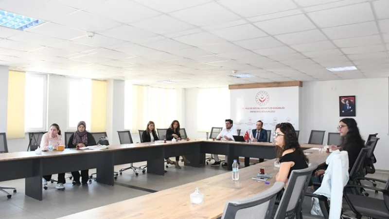 Antalya'da Aile Danışmanlarına Yönelik Mesleki Gelişim Eğitimi