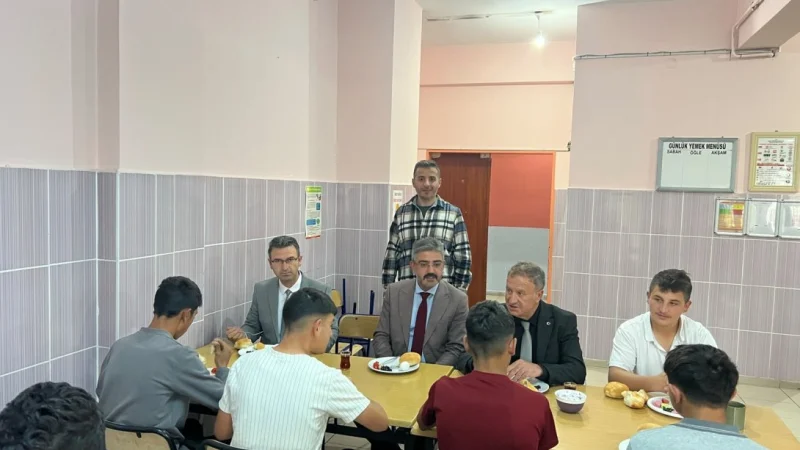 Ardahan'da İl Milli Eğitim Müdürü Kaya'dan Pansiyon Ziyareti