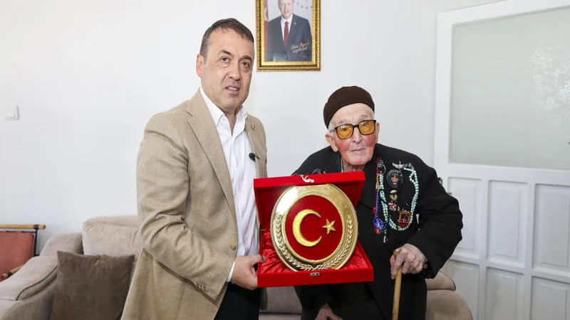 Bilecik Valisi Faik Oktay Sözer'den Şehit Babasına Ziyaret