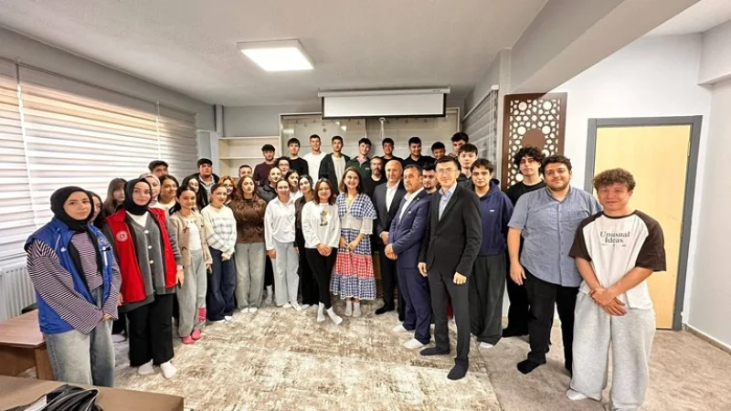 Bolu'da Gençler Şehit Yakınlarıyla Bir Araya Geldi