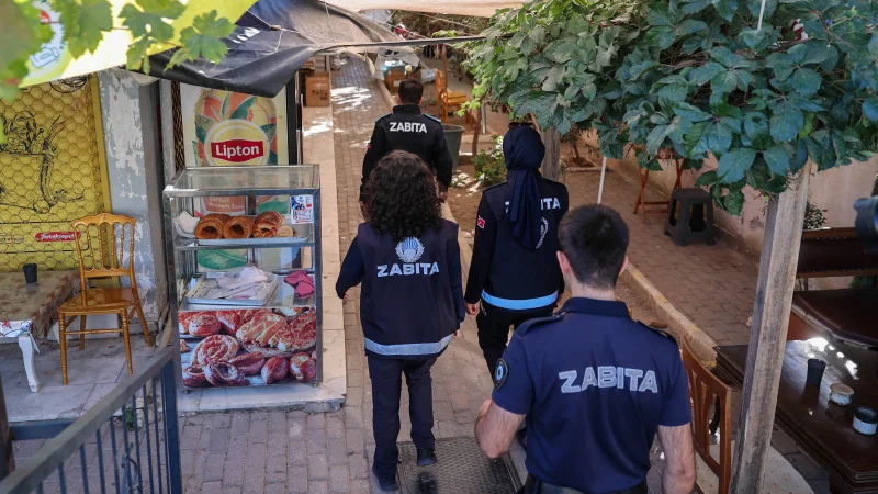 Buca'da Okul Çevrelerinde Kapsamlı Zabıta Denetimi