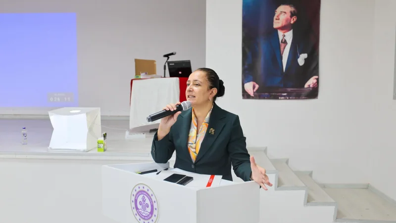 Burdur'da Girişimcilere ve Kadın Kooperatiflerine E-Ticaret Eğitimi