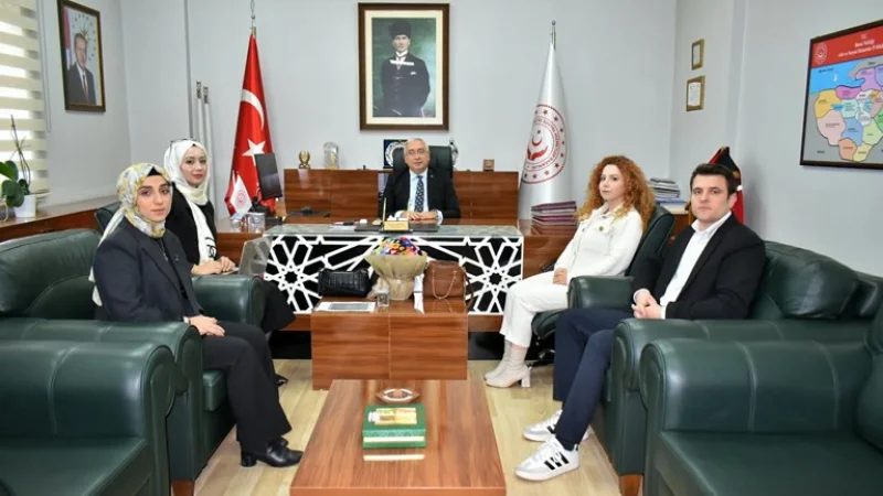 Bursa'da Pilot Uygulanan Geçici Koruyucu Aile Hizmeti Değerlendirildi