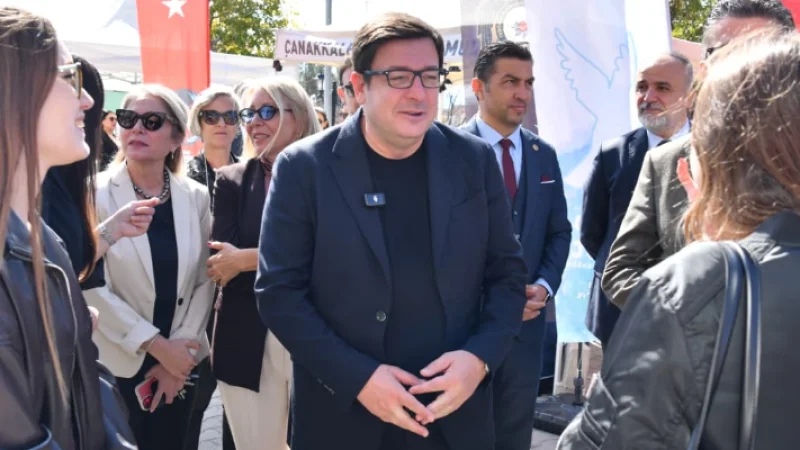 Çanakkale Belediyesi'nden ÇOMÜ Öğrencilerine Uyum Desteği