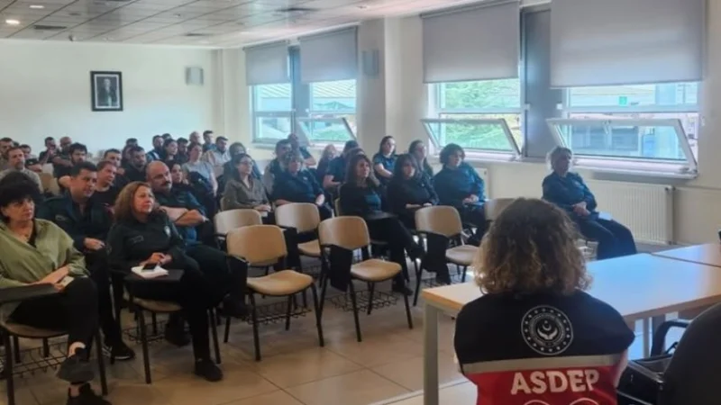 Edirne'de Gümrük Personeline Yönelik Aile ve Şiddetle Mücadele Semineri Düzenlendi