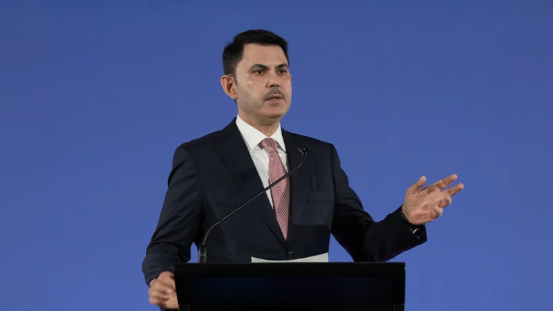 Fiji'deki Pre-COP Oturumlarında Konuşan Bakan Kurum'dan Küresel İklim Eylemi Çağrısı