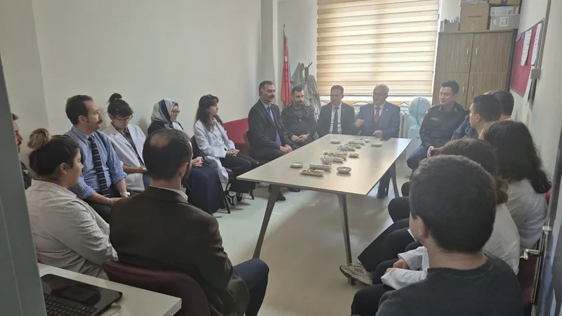 Gebze Kaymakamı Mehmet Ali Özyiğit'ten Köy Okullarına Ziyaret