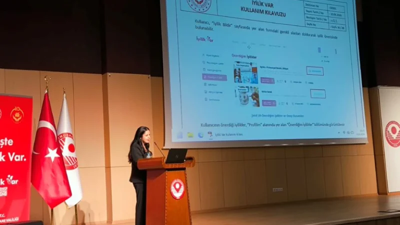 Gümüşhane'de Üniversite Öğrencilerine 'İyilik Var' Projesi Tanıtıldı