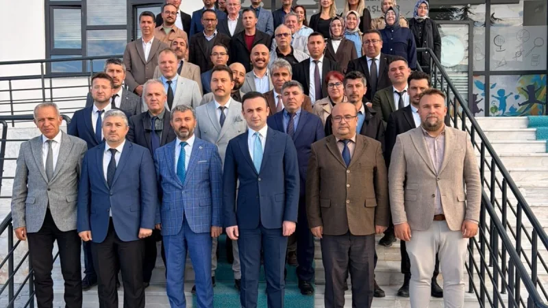 İscehisar'da Okul Güvenliği ve Eğitim-Öğretim Değerlendirme Toplantısı Yapıldı