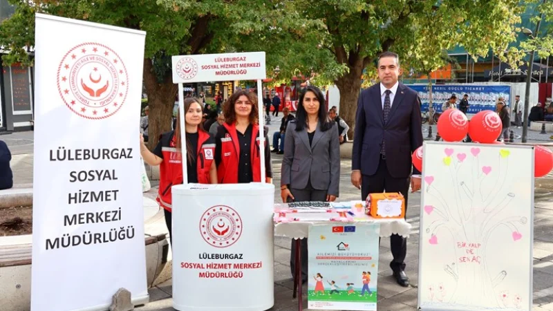 Kırklareli'nde Koruyucu Aile Bilinçlendirme Standı Kuruldu