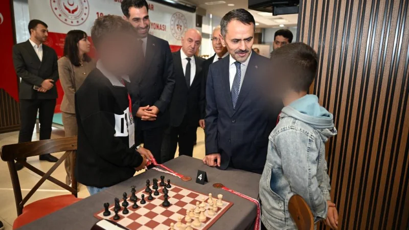 Kocaeli'de 'Bizim Çocuklar' Satranç Turnuvası'nda Final Heyecanı