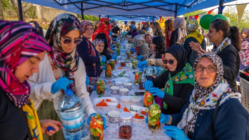 Kocaeli'de Geleneksel Kış Hazırlıkları 'Anne Şehir' Projesiyle Yeniden Yaşatıldı