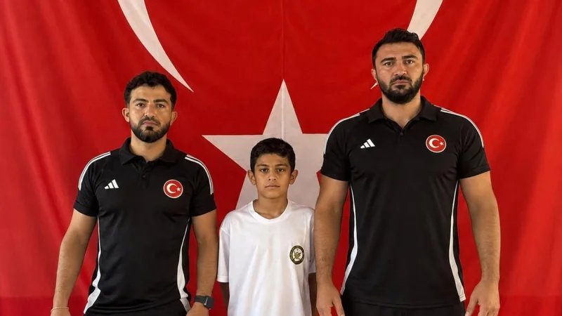 Tavşanlı Belediyespor'un Genç Güreşçisi Eymen Bakır Milli Takım'a Davet Edildi