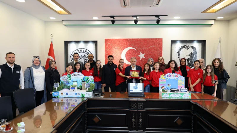 TEKNOFEST 2026’da Derece Alan Talaslı Genç Mucitler Ödüllendirildi