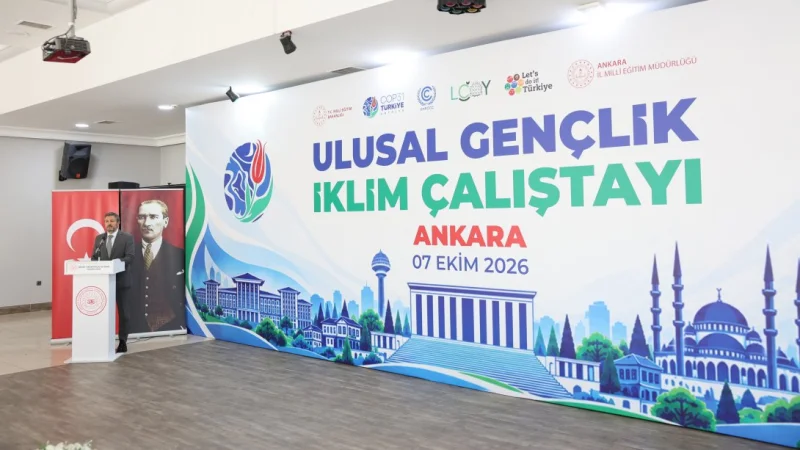 Ankara'da Gençler İklim Değişikliği İçin Çözüm Önerilerini Sundu