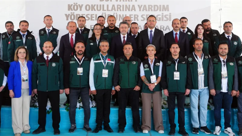 Bakan Yumaklı'dan Köy Okullarına Destek İçin Yöresel Ürünler Sergisi Açılışı