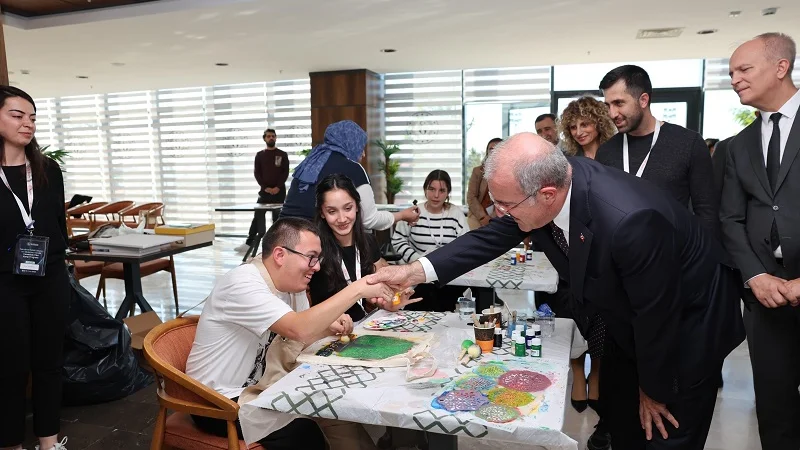 Çanakkale'de Serebral Palsili Gençler İçin Özel Kamp Programı