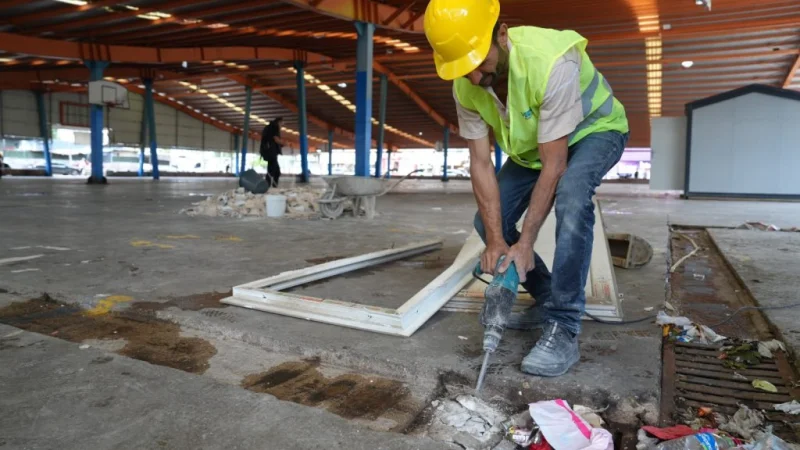 Çukurova'da Kapalı Semt Pazarları Modernize Ediliyor