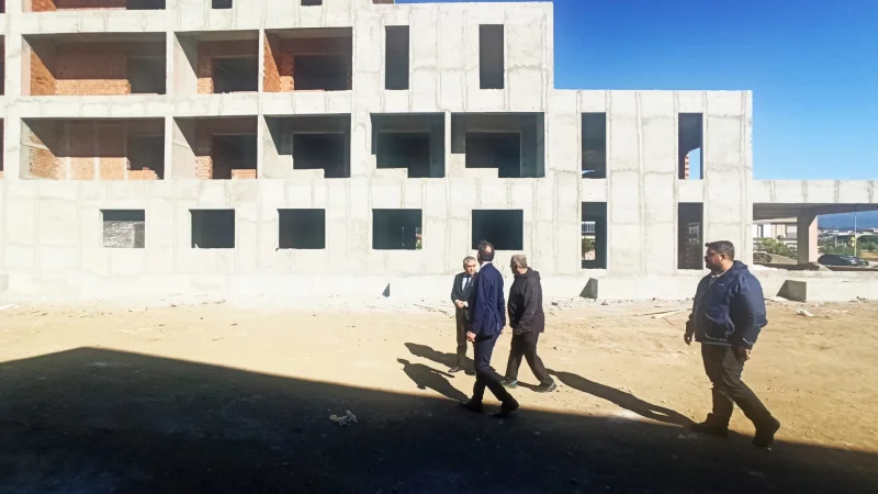 Edremit'te Yapımı Süren 121 Kişilik Huzurevi İnşaatında İnceleme