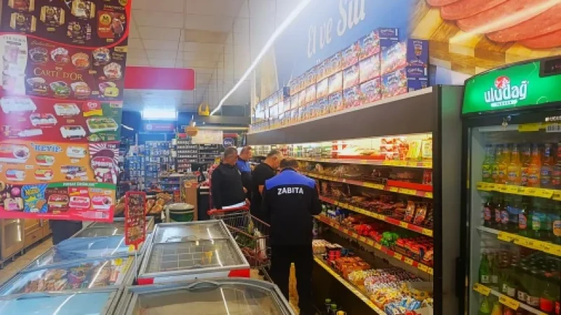 Hendek'te Market Raflarında Sıkı Denetim: Son Kullanma Tarihi ve Fiyatlar İncelendi