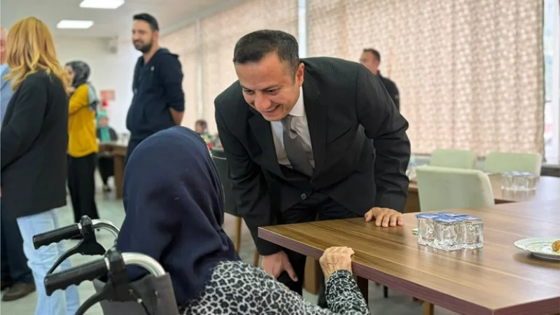 Isparta'da Dünya Yaşlılar Günü'nde Anlamlı Ziyaret