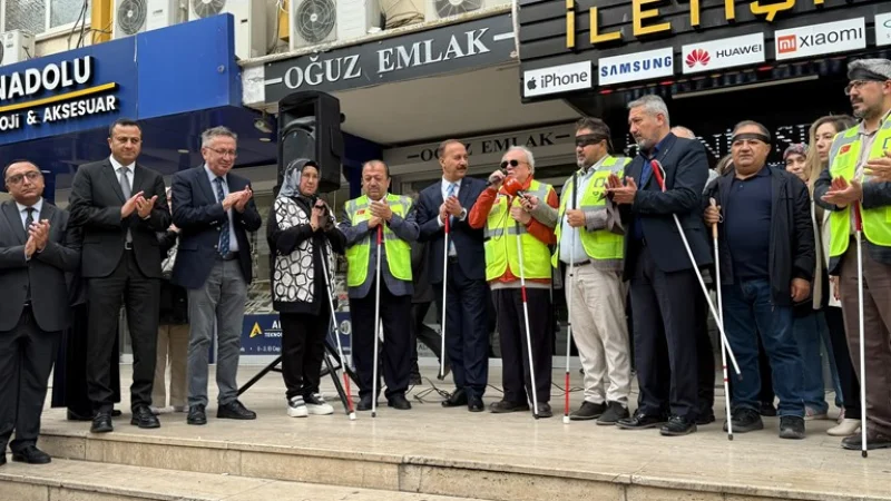 Isparta'da Engelsiz Yaşam İçin Farkındalık Yürüyüşü Düzenlendi