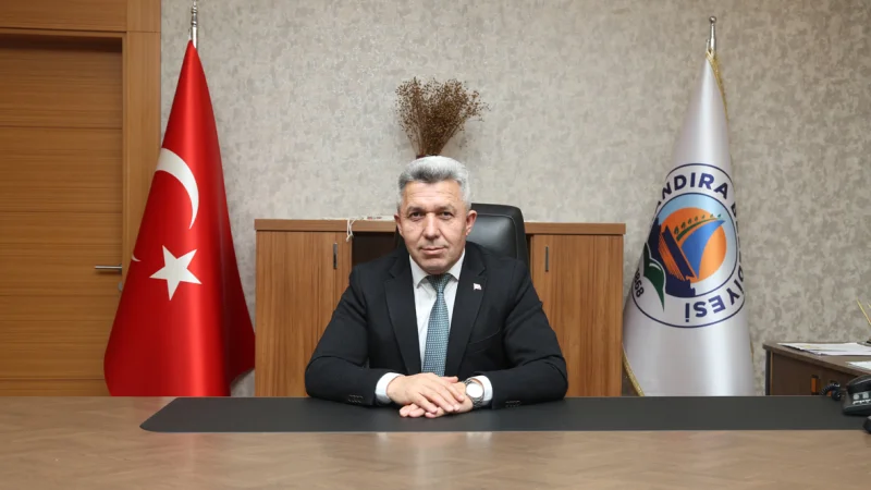 Kandıra Belediyesi'nden Üniversite Öğrencilerine 15 Bin TL Eğitim Desteği