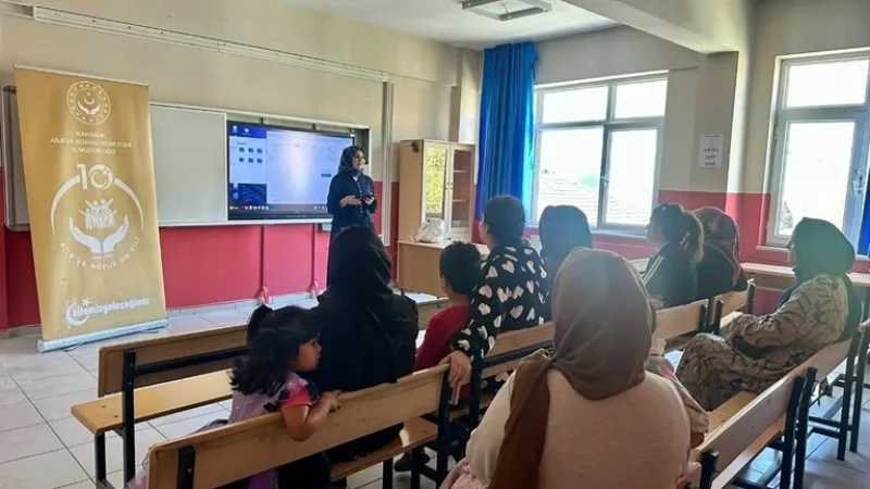 Karabük'te Velilere Yönelik 'Okul ve Aile' Modülü Eğitimi Verildi