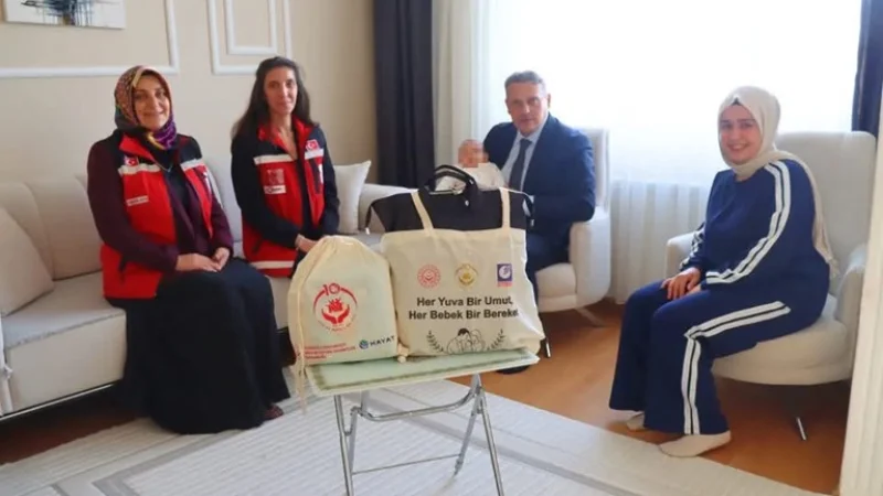 Karabük'te Yeni Evlenen Çiftlere ve Bebeklerine Ziyaret Gerçekleştirildi