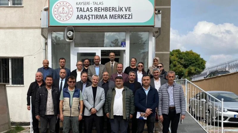 Kayseri'de Okul Yöneticilerine 'Suç ve Şiddeti Önleme' Eğitimi