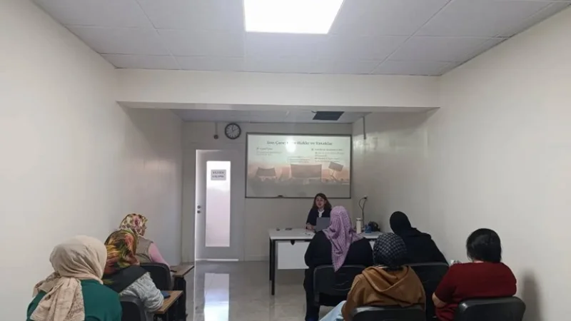 Konya'da Kadınlara Yönelik Hukuki Haklar ve Şiddetle Mücadele Eğitimi Verildi