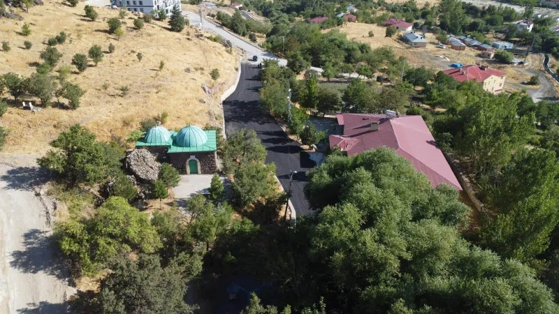 Mazgirt'te Şıh Çoban Baba Türbesi ve Cemevi Yolu Tamamlandı