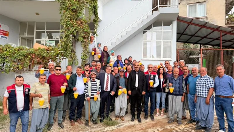Mersin'de Üreticilere Akdeniz Meyve Sineği ile Mücadele Desteği