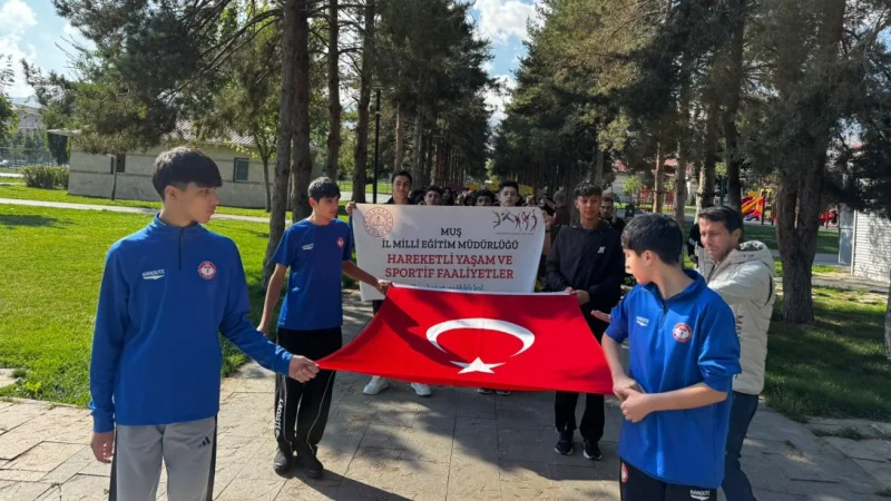 Muş'ta Dünya Yürüyüş Günü kapsamında farkındalık yürüyüşü düzenlendi