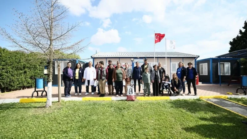 Silivri'de Özel Bireyler Küçük Hayvan Rehabilitasyon Merkezini Ziyaret Etti