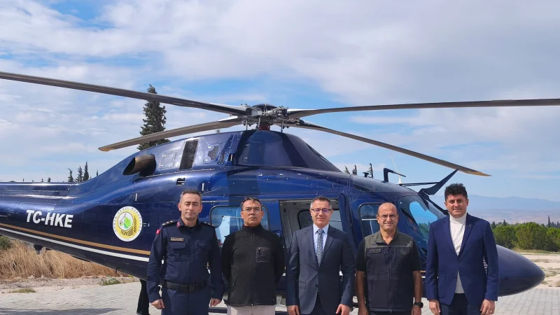 Soma Kaymakamı Dr. Ünal Koç'tan Orman Yangınlarıyla Mücadele Hava Ekibine Ziyaret