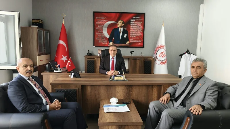 Talas Kaymakamı İlyas Memiş'ten Okul Ziyareti