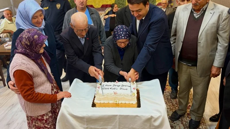 Tokat Huzurevi'nde 1 Ekim Dünya Yaşlılar Günü Coşkusu