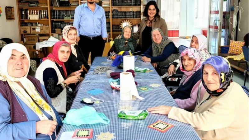 Trabzon'da Yaşlılar İçin El İşi ve Sosyal Etkinlik Düzenlendi